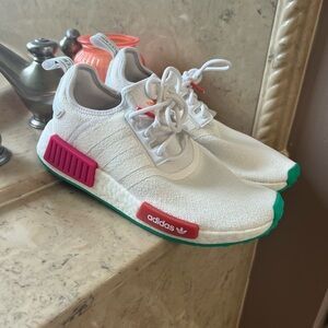 New Adidas Women’s White and Pink Sneakers